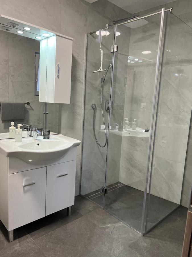 Stara Jezica Apartments With Wifi Ljubljana Eksteriør bilde